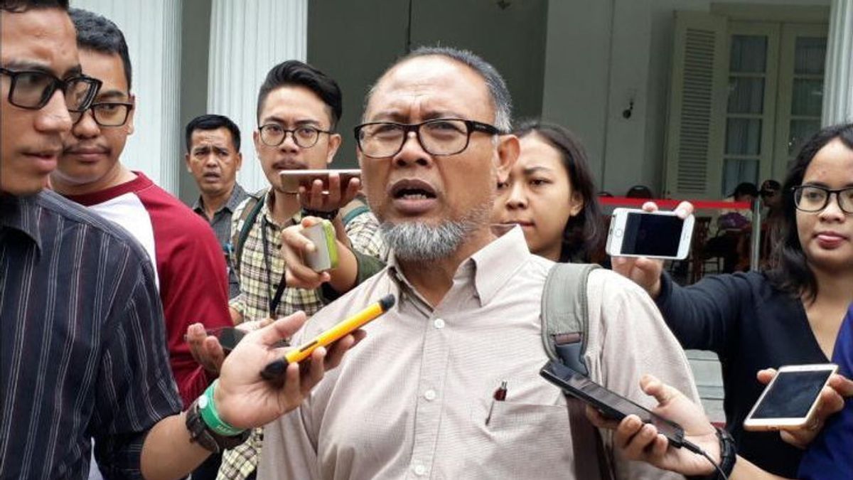 Bambang Widjojanto: KPK Affirme Que Savoir Où Se Trouve Harun Masiku Est Dangereux Et Trompeur