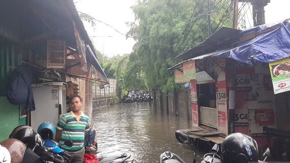 Sudin SDA Jaksel Kerahkan Dua Pompa Atasi Genangan di Kemang