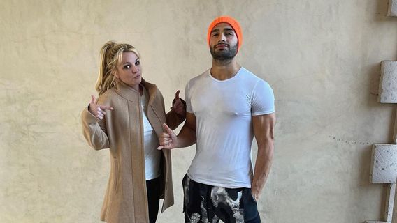 Kekasih Britney Spears, Sam Asghari Buka Suara soal Konservatori