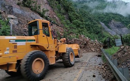 Dampak Tanah Longsor untuk Manusia dan Lingkungan