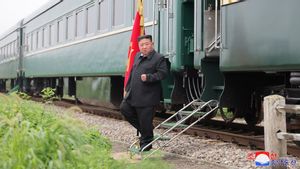 Pemimpin Korut Kim Jong-un Naik Kereta Lapis Baja ke China