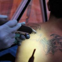 Keren, Pesantren ini Bikin Program Hapus Tato untuk Orang yang Mau Hijrah