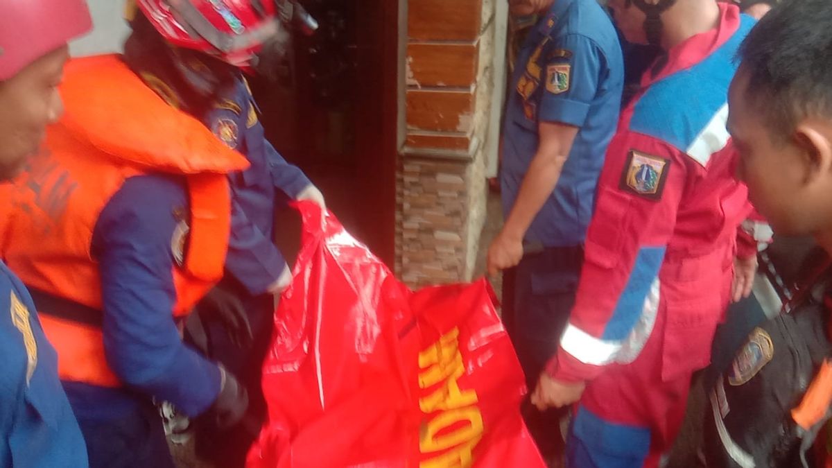 6-Year-Old Boy Found Dead Drowning Into The Bottom Of The Ciliwung River