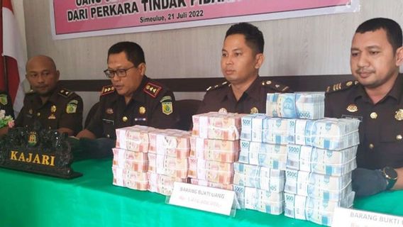 Kasus Korupsi Terungkap, Kejari Simeulue Terima Barang Bukti Uang Rp1,4 Miliar Lebih