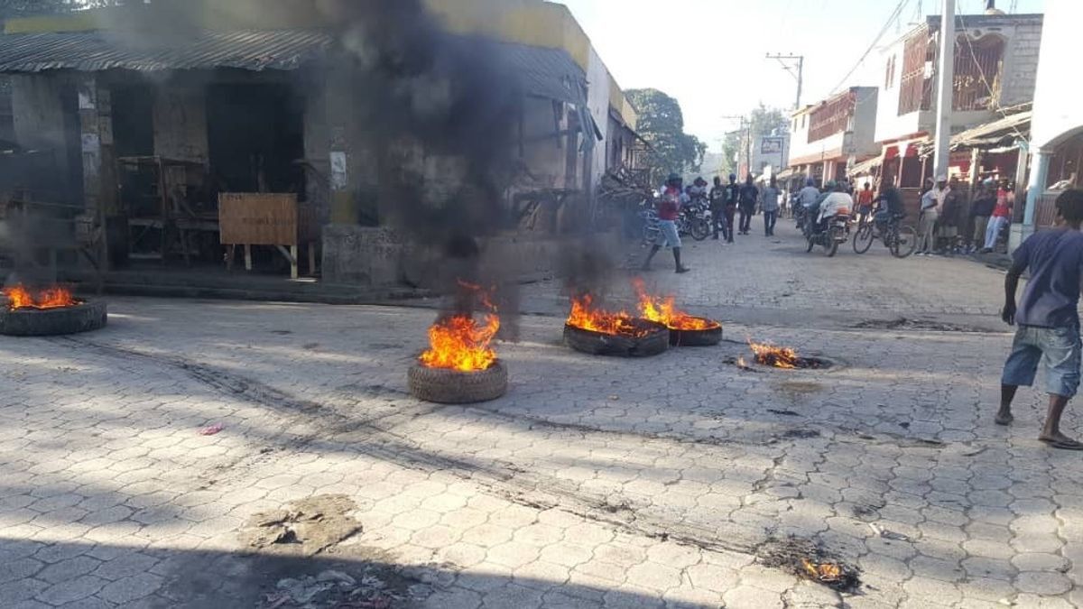 Le leader haïtien du gang Jimmy 'Barbecue' menacera de guerre civile si le Premier ministre Ariel Henry n'est pas libéré