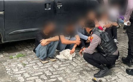 Lima Pelajar Ditangkap Polisi saat Bawa 2 Celurit untuk Tawuran