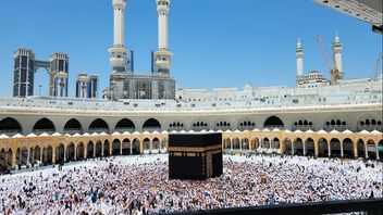 サウジアラビア、ハッジシーズンの運転手の注意を払うためにスマートライトを設置