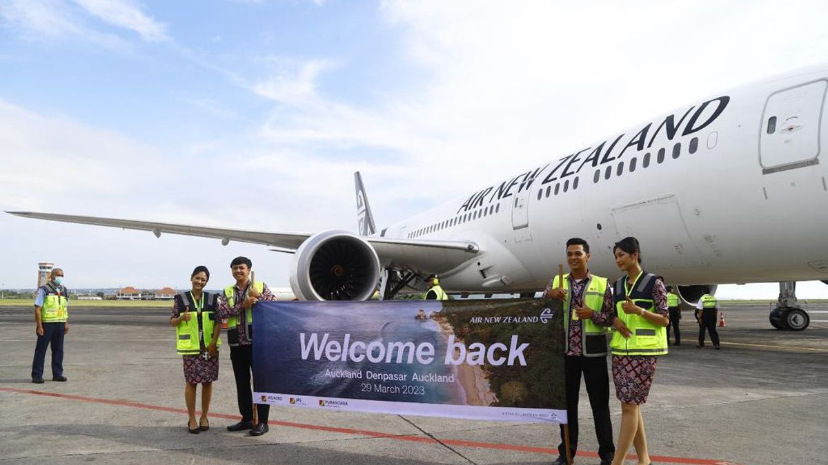 Air New Zealand Beroperasi Lagi di Bali, Sandiaga: Bakal Tingkatkan Jumlah Wisman