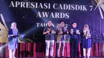 Guru dan Siswa di Bandung-Cimahi yang Prestasinya Moncer Dikasih Penghargaan