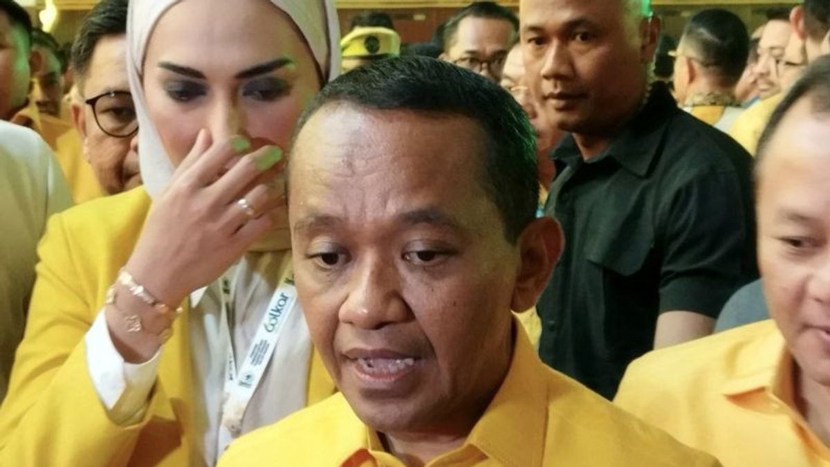 'No comment,' Jawaban Singkat Bahlil Soal Dualisme 2 Elite Golkar di PMI 