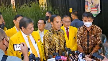 Singgung Jelang Pemilu Banyak Drama, Jokowi Dinilai Bawa Opini 'Jadi Korban Penindasan Politik'