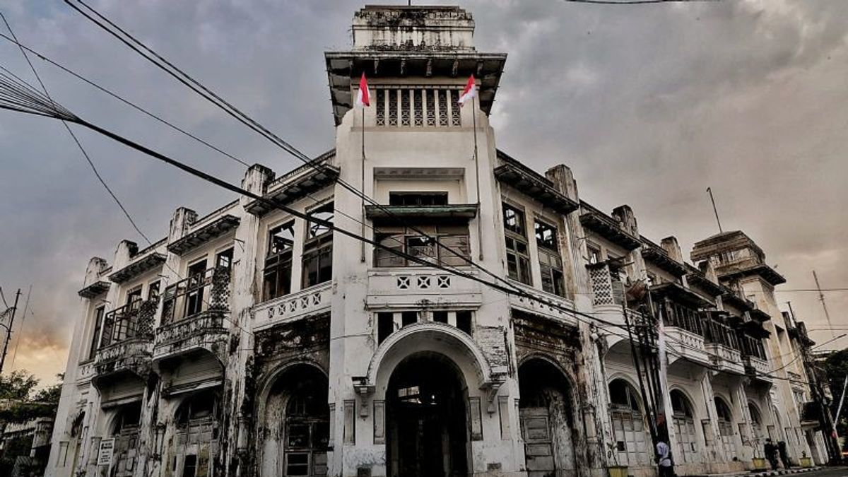 Warenhuis Medan Historical Building Revitalization Is Auctioned This Month