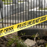 Penganiayaan Sadis Pria Dibacok dan Dilindas Mobil di Cengkareng