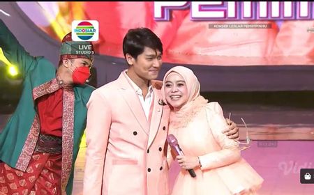 Jelang Pernikahan, Rizky Billar Rilis Lagu Pemimpinmu untuk Lesti Kejora