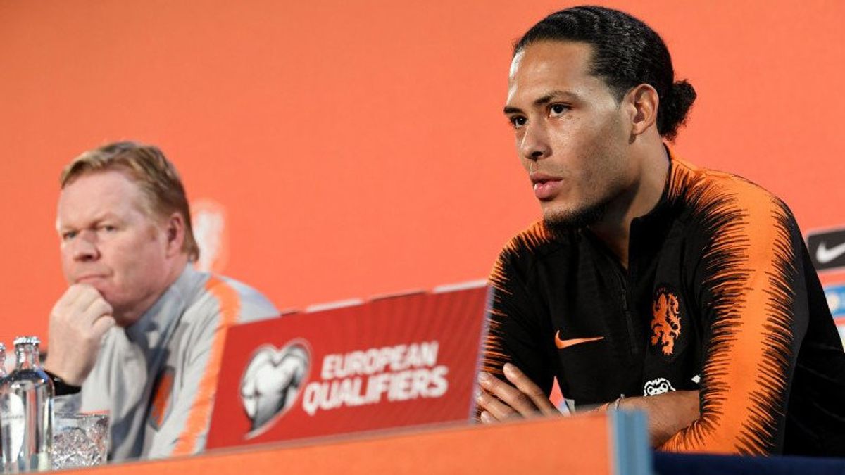 Van Dijk Is Disappointed That Koeman Trains Barca, But He Can't Say Anything