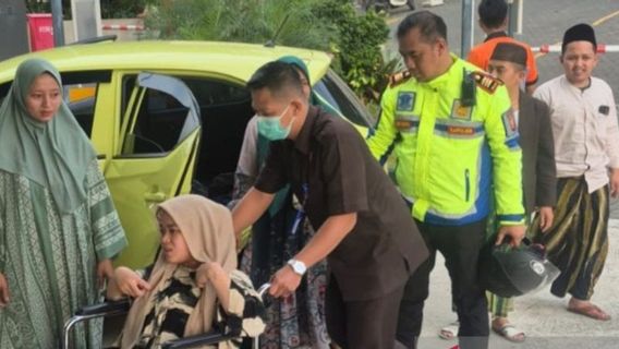 Detik-detik Penyelamatan Ibu Hamil di Tengah Arus Lebaran, Kapolsek Ciawi Tembus Jalur Alternatif