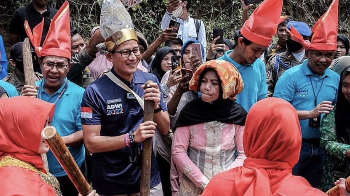 サンディアガ・ウノ大臣、より多くのインドネシア映画が観光の物語を伝えることを願う