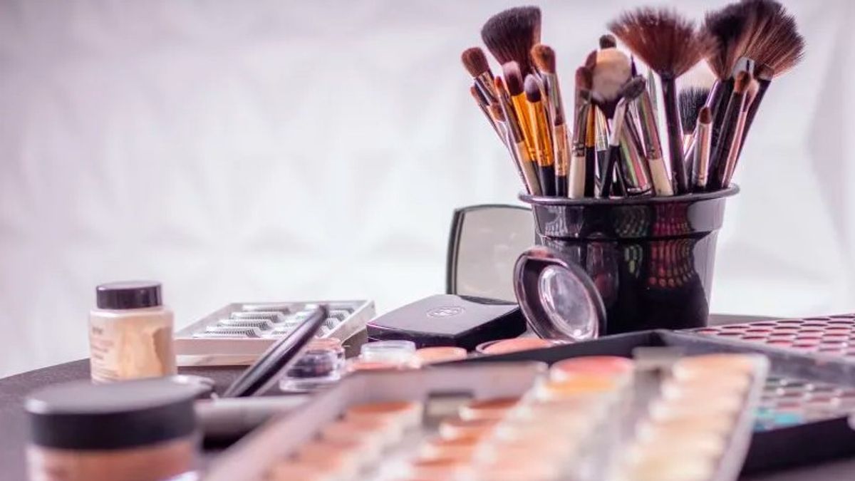 Sociolla Makeupverse Mengungkapkan Tiga Tren Tema Riasan Terkini
