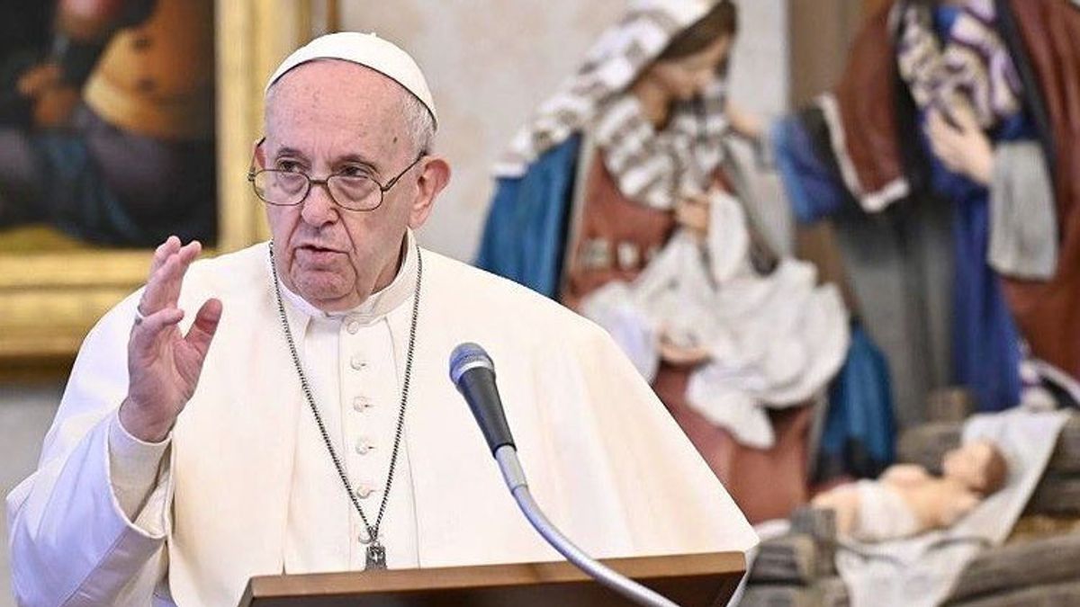 Paus Fransiskus Kritik Orang yang Liburan Demi Menghindari <i>Lockdown</i>
