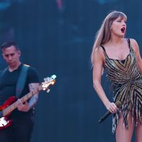 Taylor Swift Soroti Kebiasaan Penggemar Mengulik Sosok Pria di Balik Lagu-lagunya