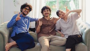 Kunto Aji Ajak Pendengar Normalisasi Cinta-cintaan lewat Single <i>Rona Merah Langit</i>
