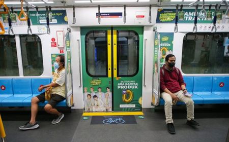 MRT Jakarta Bolehkan Buka Puasa di Kereta, Tapi Hanya Air Mineral dan Kurma