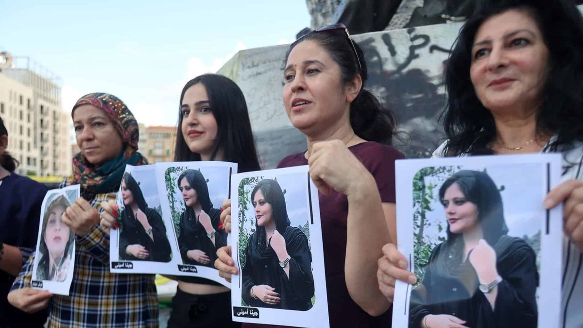 Case Of Death Mahsa Amini: Comparison Of Hijab And Women's Rights In Iran And Arabia Sudi