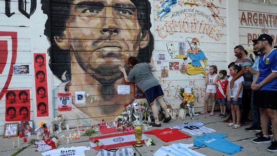 Diego Maradona Dies, Argentina Sets Three Days Of Mourning