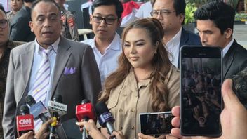Lisa Mariana Admits There Was A Flow Of Money From Ridwan Kamil For Her Child After Being Examined By The KPK