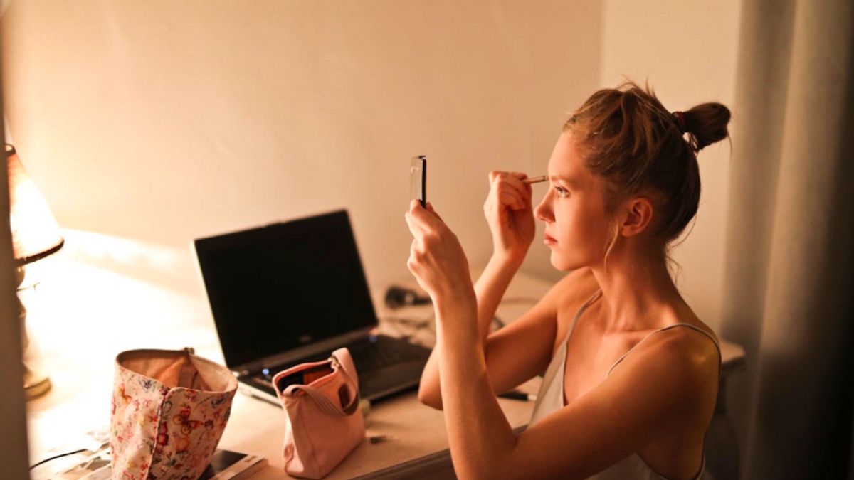 Viral Tren Kecantikan Unrecognizable Makeup, Bagaimana Cara Membuatnya?