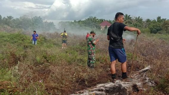 Rain Extinguishes Peatland Fires In Mukomuko Bengkulu