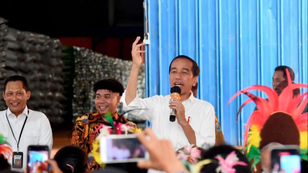 Jokowi: Choose Anies, Prabowo, Ganjar Please, The Important Thing Is To Be Careful In Choosing Leaders