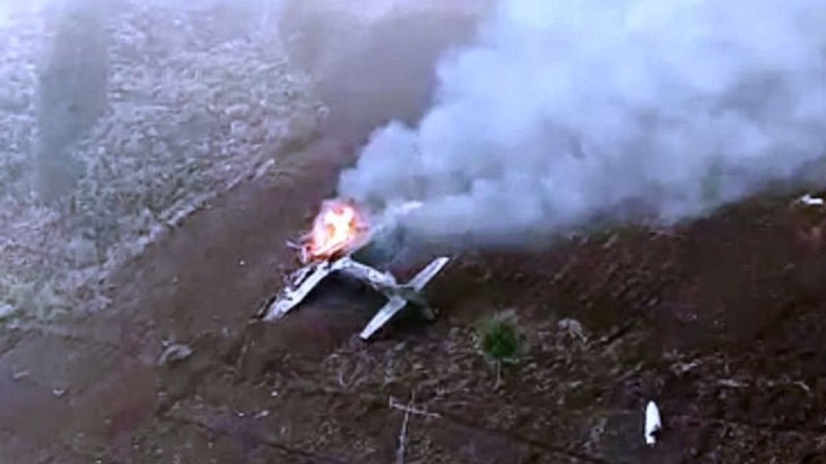 2架空军飞机在训练阵型期间在帕苏鲁安坠毁,这是飞行员名单