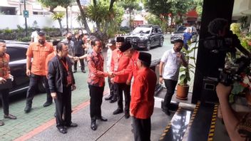 Ganjar Is Happy To Welcome Jokowi At The PDIP III National Working Meeting Today