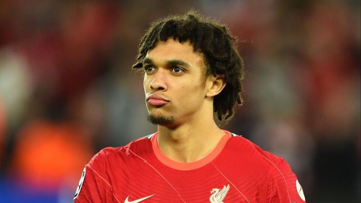 Alexander-Arnold Suggested Retirement From England National Team While Still Holding Gareth Southgate