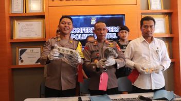 红板车的班图尔路标志小偷被捕,曾经是加萨克巴厘霍