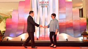 Menlu Retno Sambut Menlu ASEAN Jelang AMM di Jakarta