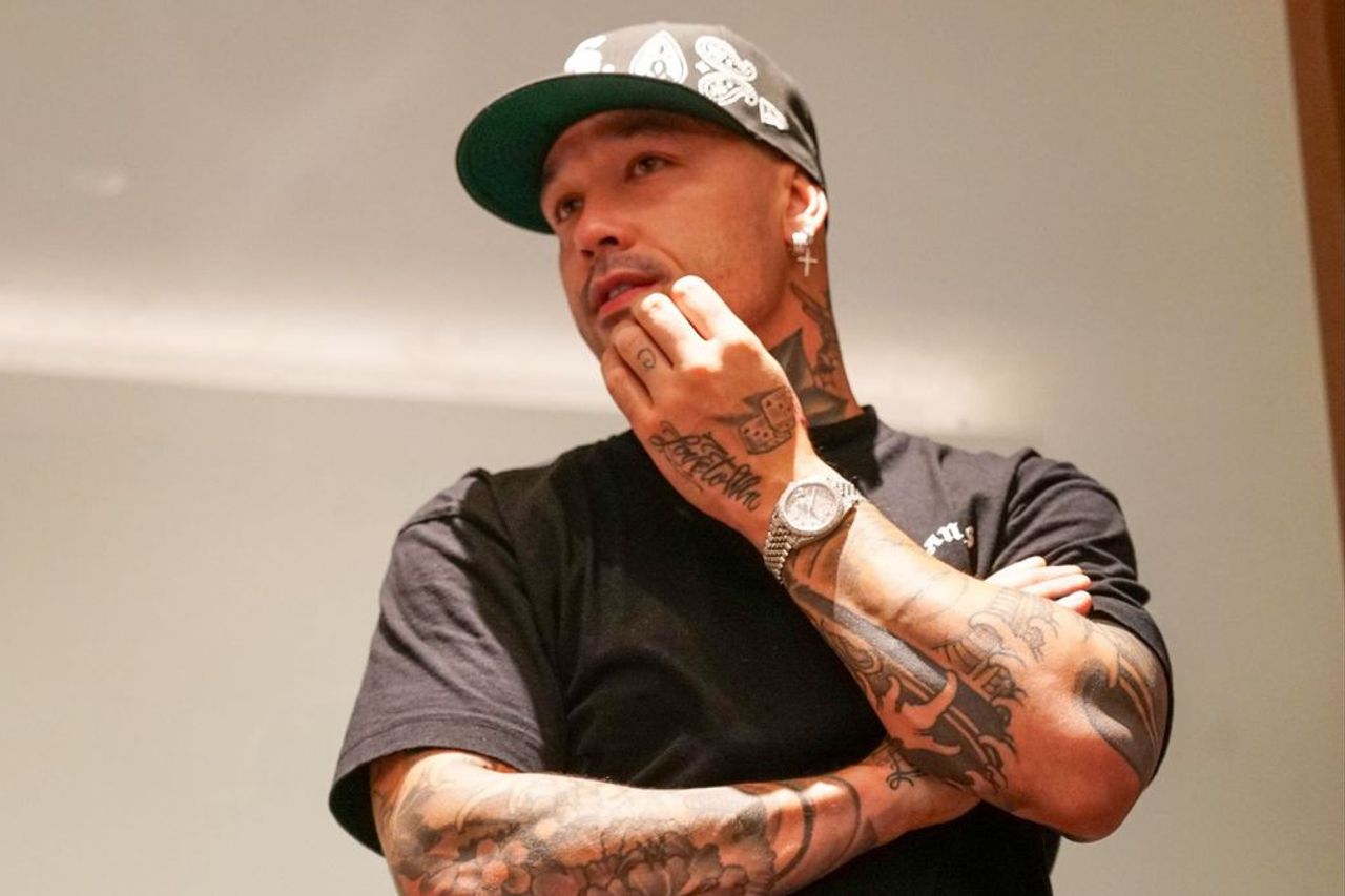 Perser dans la Liga 1, combien gagne Radja Nainggolan au Bhayangkara FC?