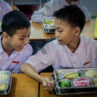 Bogor Targetkan 90 Persen Dapur Makan Bergizi Gratis Beroperasi Awal 2026