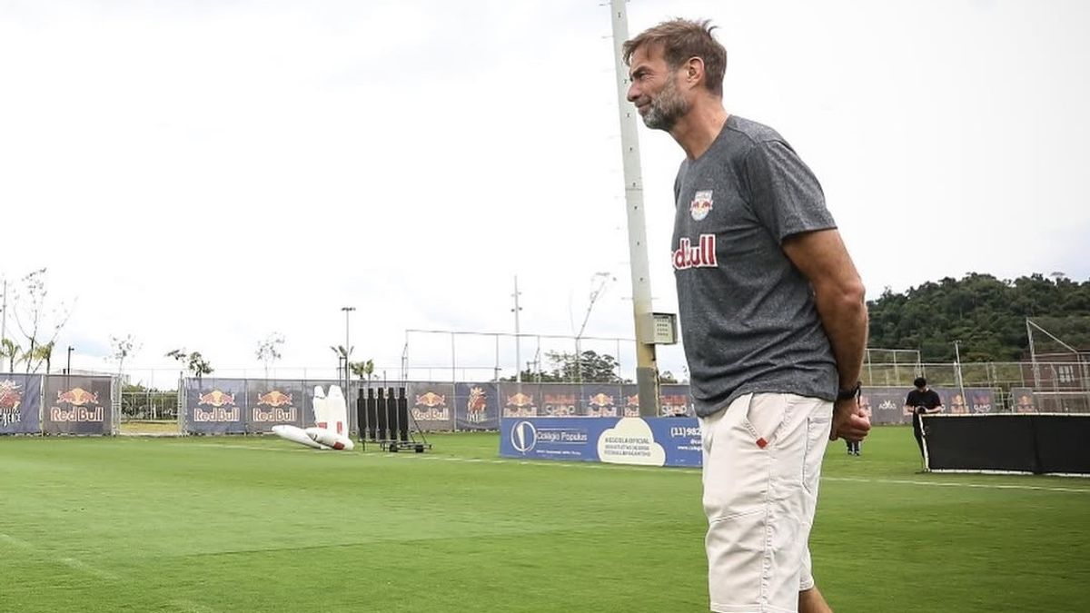 Langkah Jurgen Klopp ke Red Bull Diejek oleh Kendaraan Hias Pawai Mainz