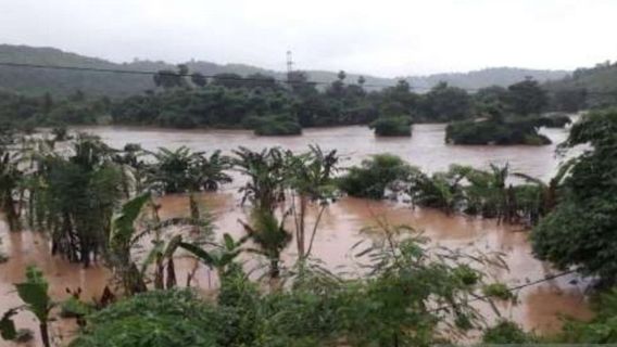 تم إجلاء السكان المتضررين من الفيضانات في مدينة بيما