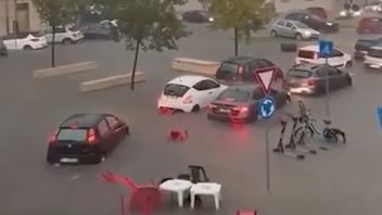 Italy's Sicily Hit By Flash Floods: Restaurant Table Swept Away, Car Sinks On The Streets