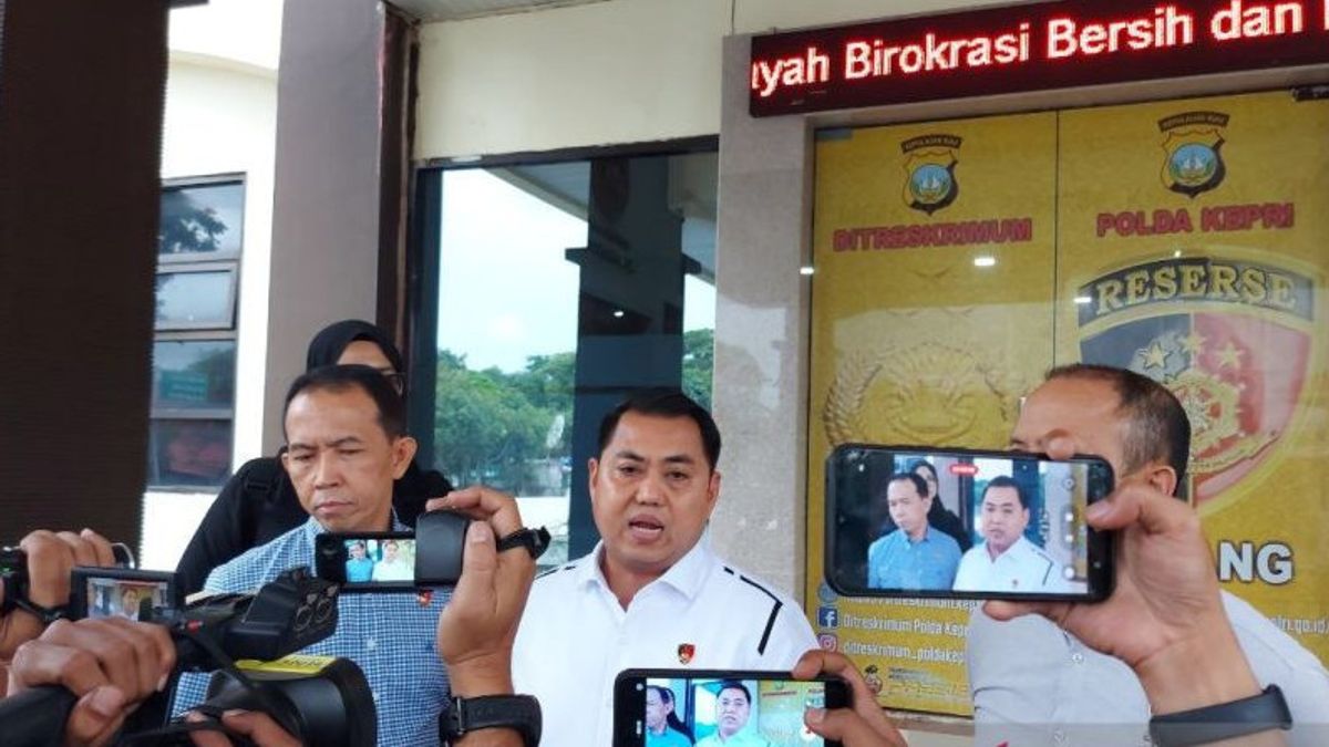 Riau Islands Police Arrest Lawyers For Stealing Client's Money Of IDR 8.9 Billion