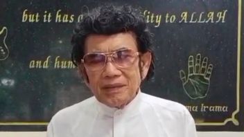 ロマ・イラマはLMKNで権利がマンデクのダンドゥットミュージシャンに1億ルピアを寄付