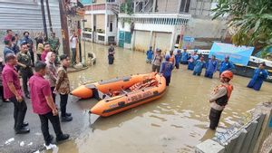 Le vice-président Gibran a passé en revue les victimes des inondations du village de Malais-Cawang, pas Nyemplung mais divisé Sembako