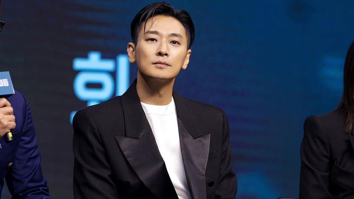 Ju Ji Hoon dan Jin Suk Kyu Jadi Cameo dalam Drama <i>The Witch</i>