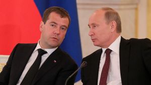 Mantan Presiden Rusia Sebut Sanksi Barat Tidak akan Mempengaruhi Pemerintah Kremlin