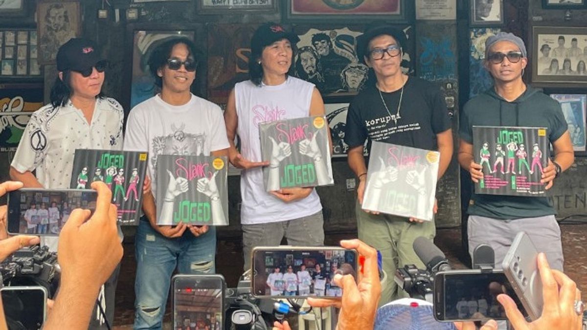 健康状况改善,Abdee确保他在Slank的41岁生日音乐会上表演