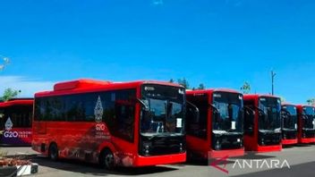 حافلة كهربائية باللونين الأحمر والأبيض في قمة G20 ، نديم: هذا هو عمل أطفال الأمة