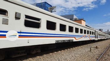 Turangga列车与万隆当地列车的“Adu Banteng”碰撞,容量为2列火车487名乘客